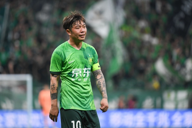 博主：張稀哲、池忠國、王剛、柏楊與國安俱樂部完成續(xù)約